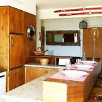 Sunny 2 Bedroom W Large Terrace, Stunning Views & Pool דירה *